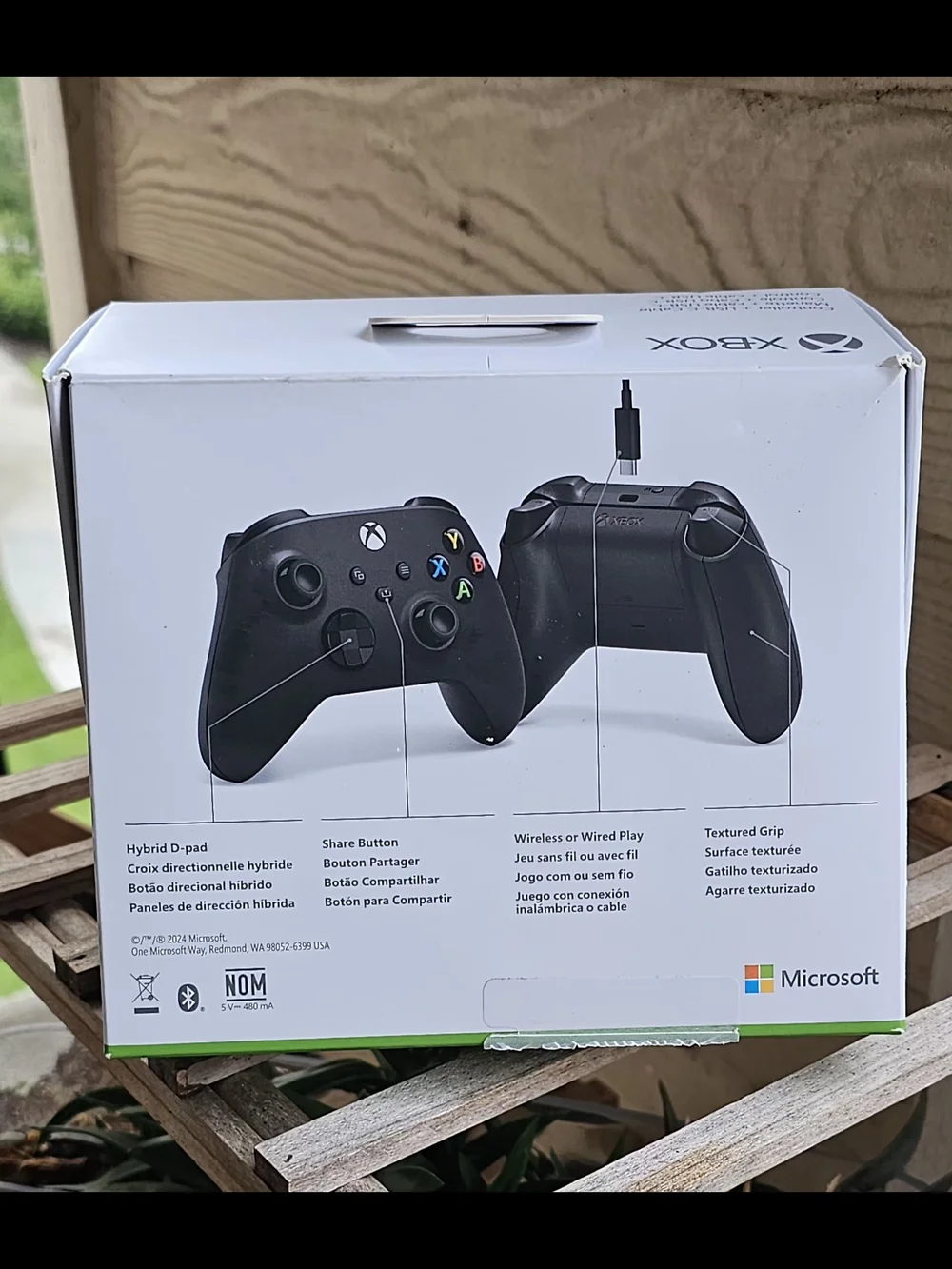 Xbox Wireless Controller - Picture 3 of 5